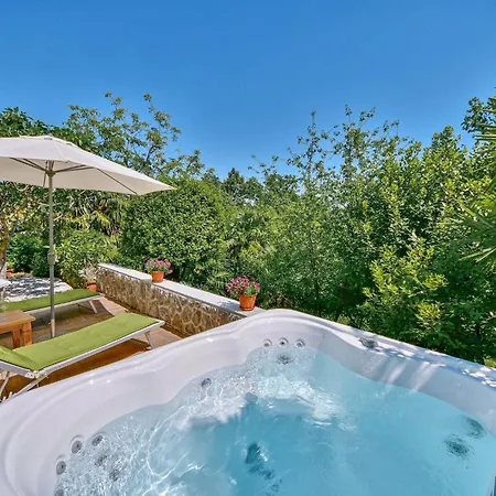 Casa Beni By Interhome Ferienhaus Matulji